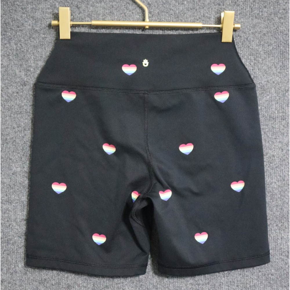 Spiritual Gangster Shorts Women Medium Black 6" Rainbow Heart Athleisure NWOT - Picture 4 of 7